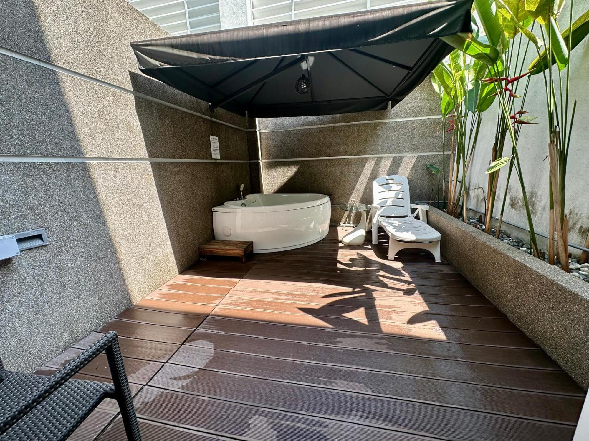 The Sterling Boutique Hotel Melaka Esterno foto
