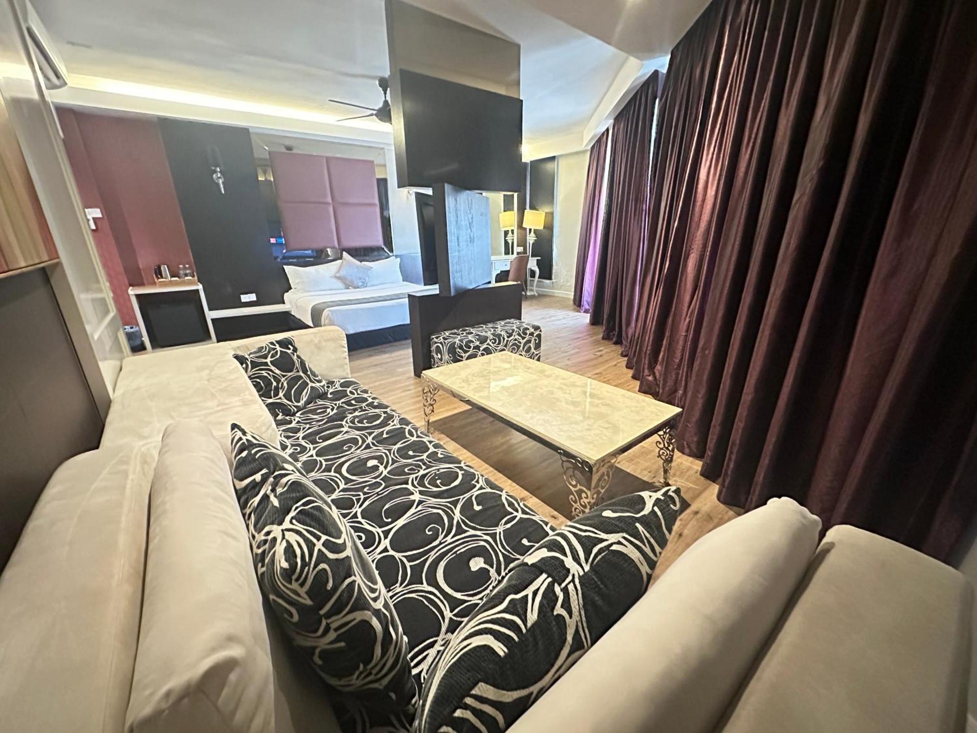 The Sterling Boutique Hotel Melaka Esterno foto